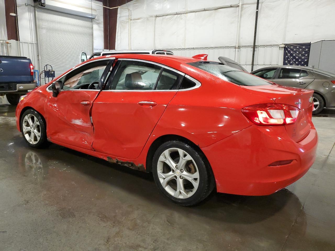 2017 CHEVROLET CRUZE PREM - Фото 2