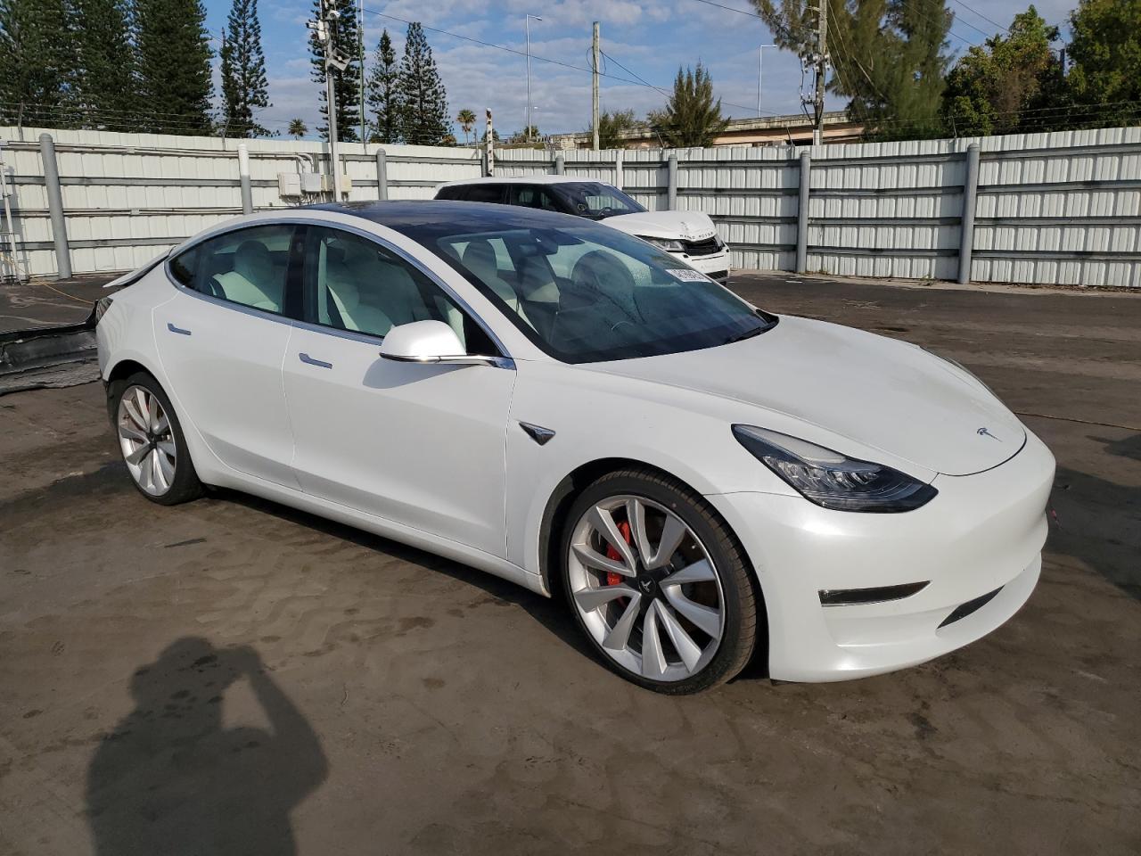 2019 TESLA MODEL 3 - Фото 4