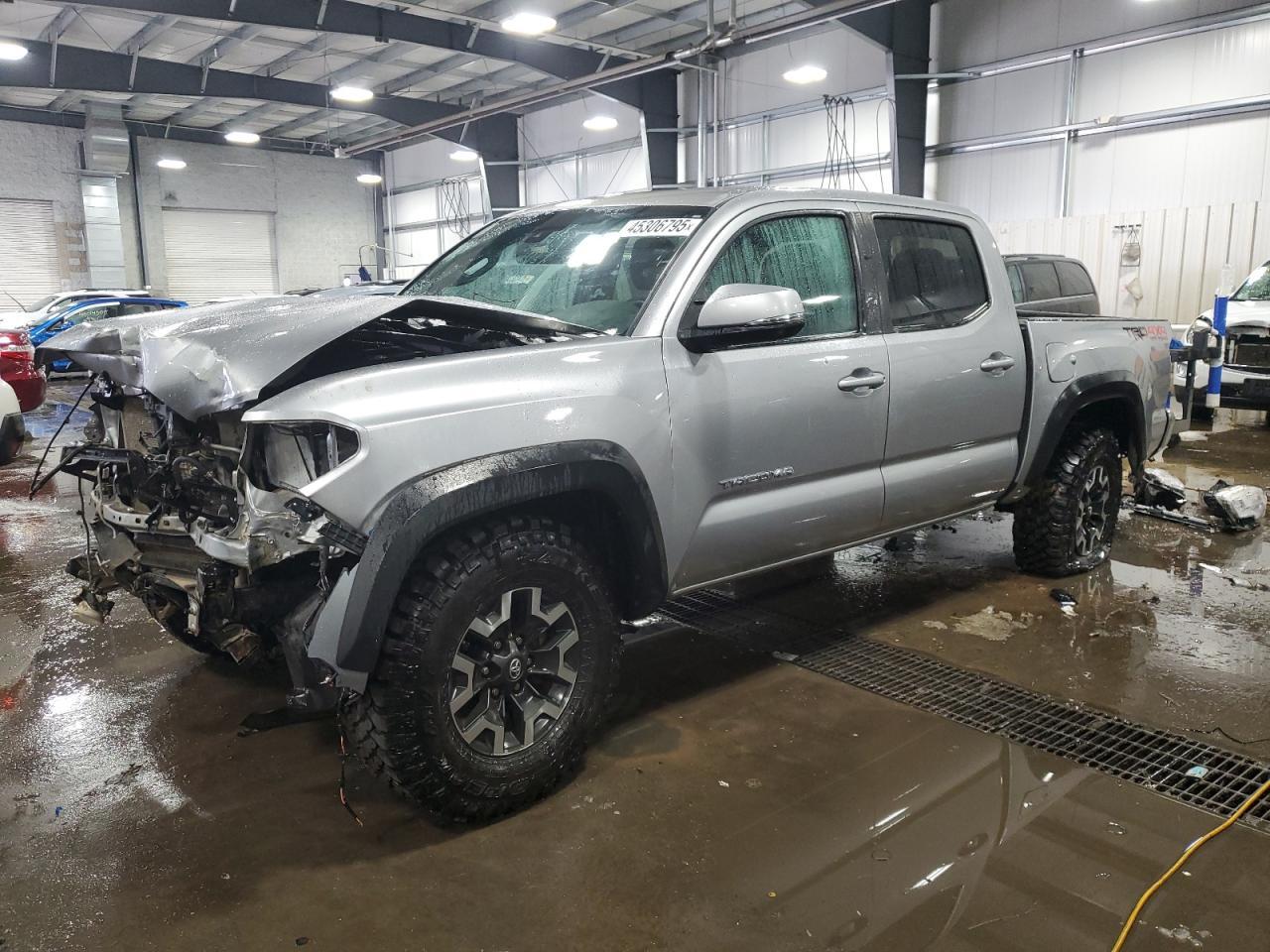 2020 TOYOTA TACOMA DOU