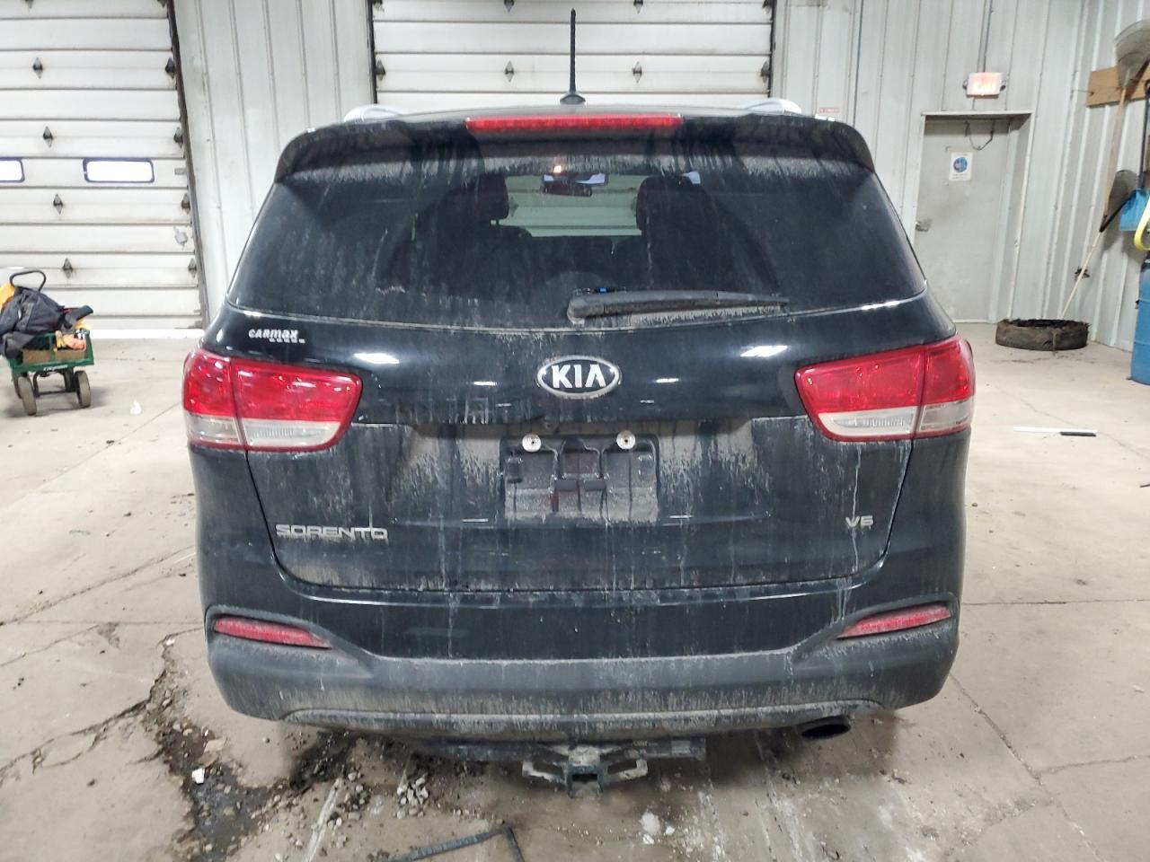 2017 KIA SORENTO LX - Фото 6