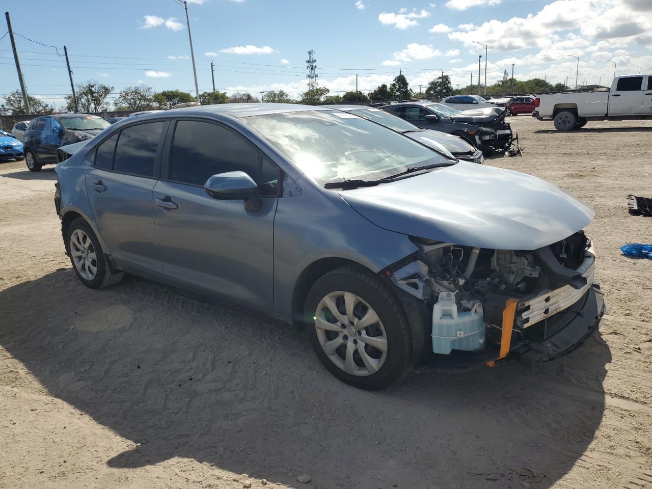 2020 TOYOTA COROLLA LE - Фото 4