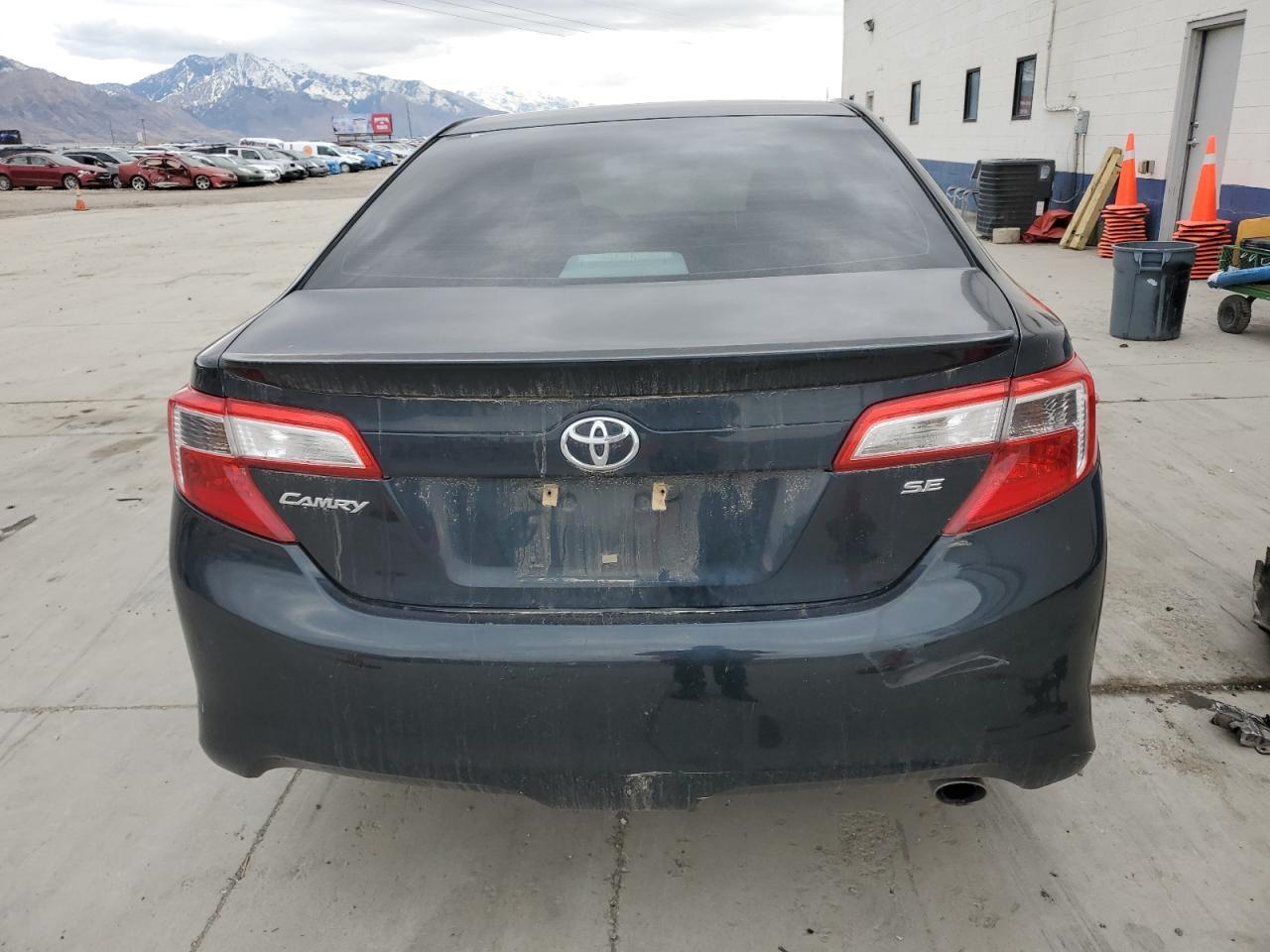 2014 TOYOTA CAMRY L - Image 6