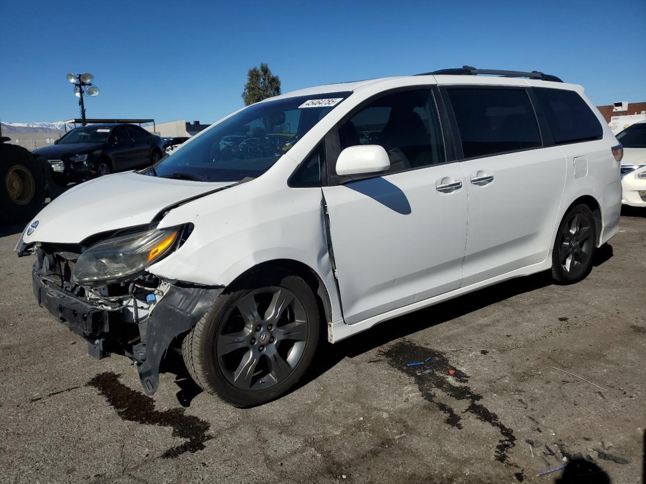 2015 TOYOTA SIENNA SPO