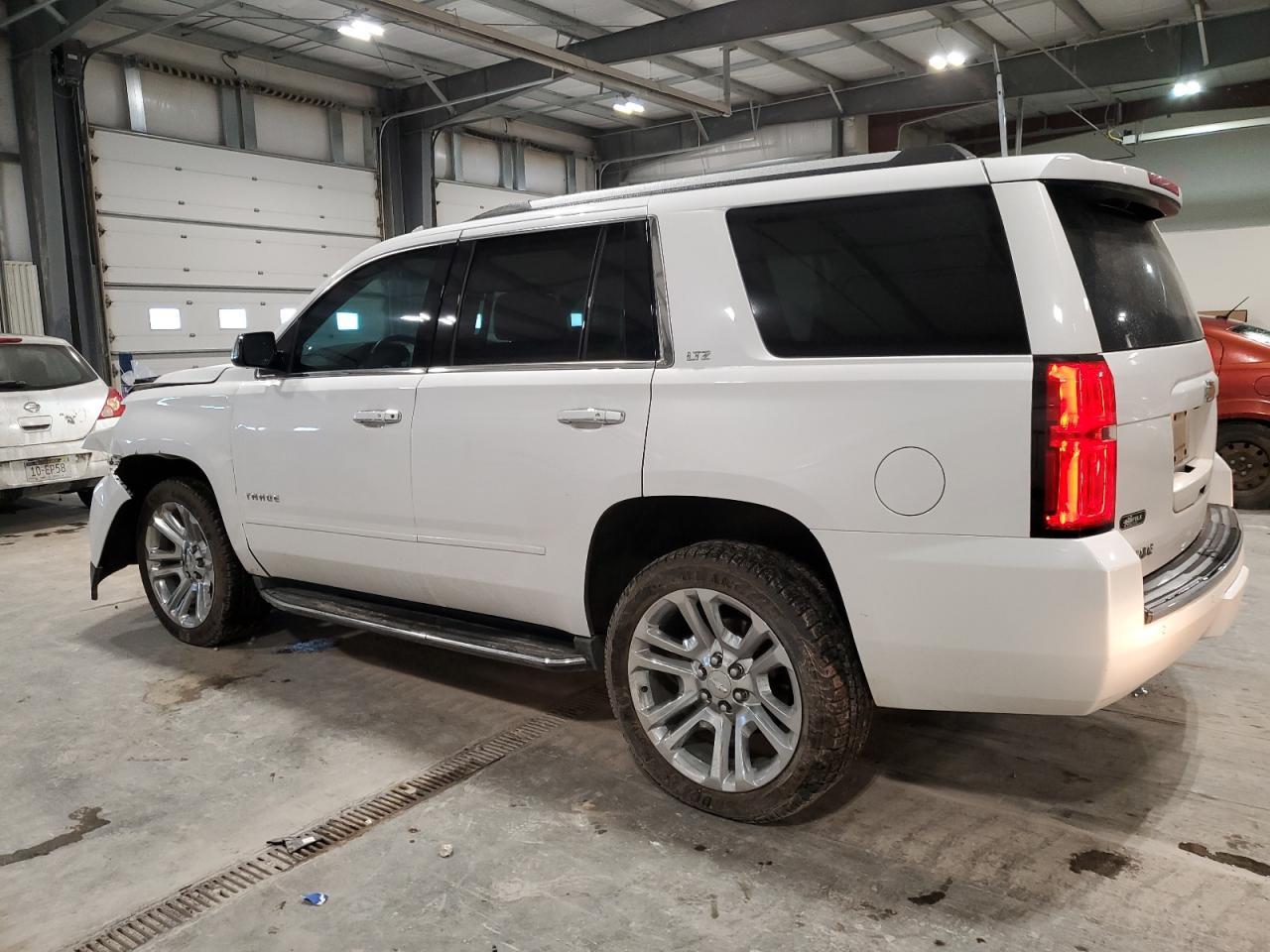 2016 CHEVROLET TAHOE K150 - Фото 2