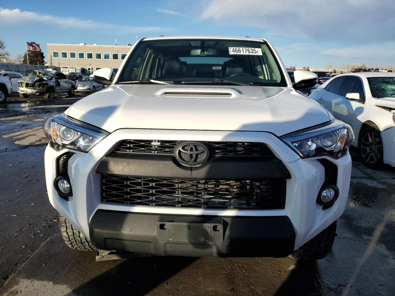 2018 TOYOTA 4RUNNER SR - Image 5
