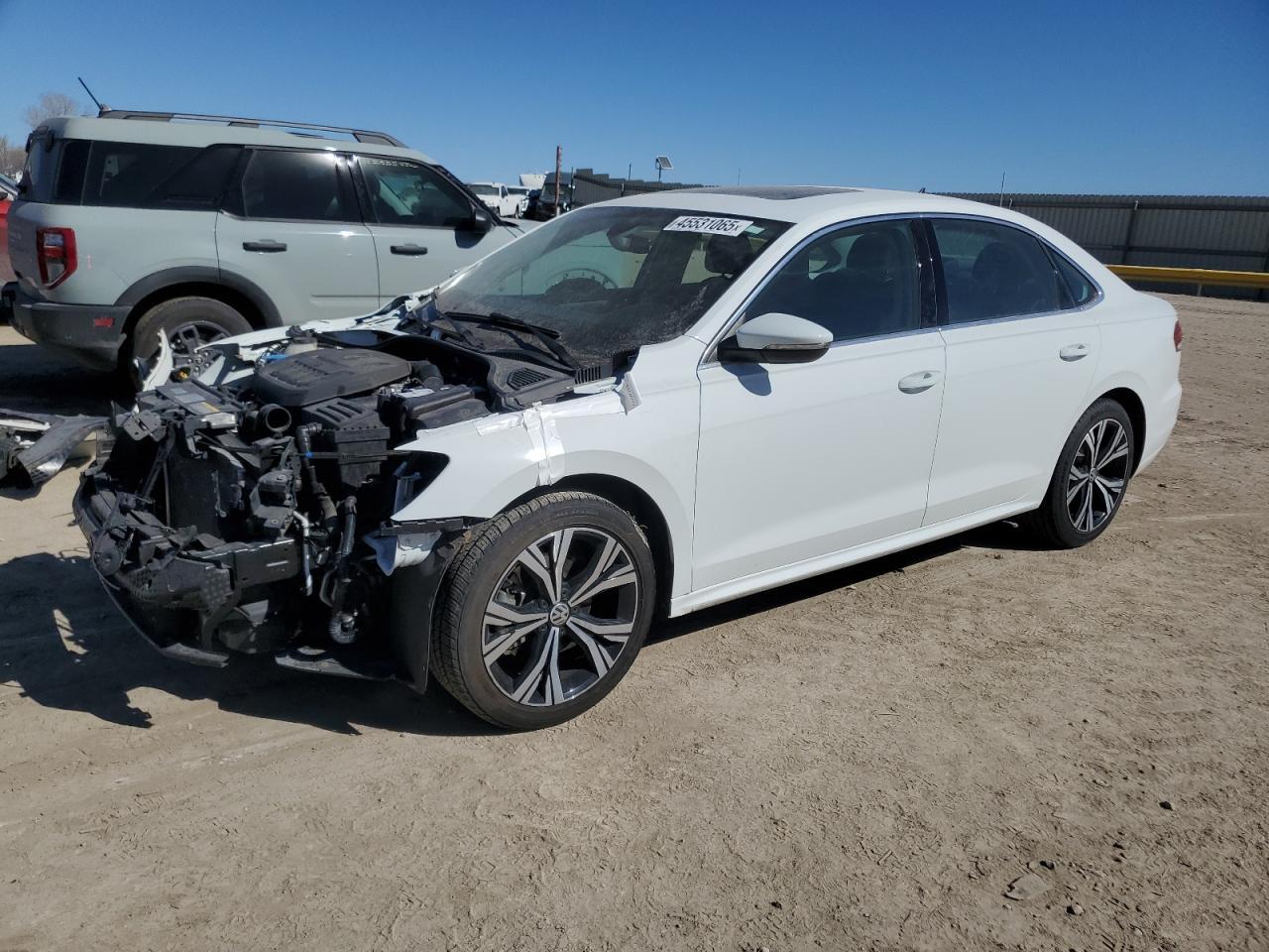 2022 VOLKSWAGEN PASSAT SE