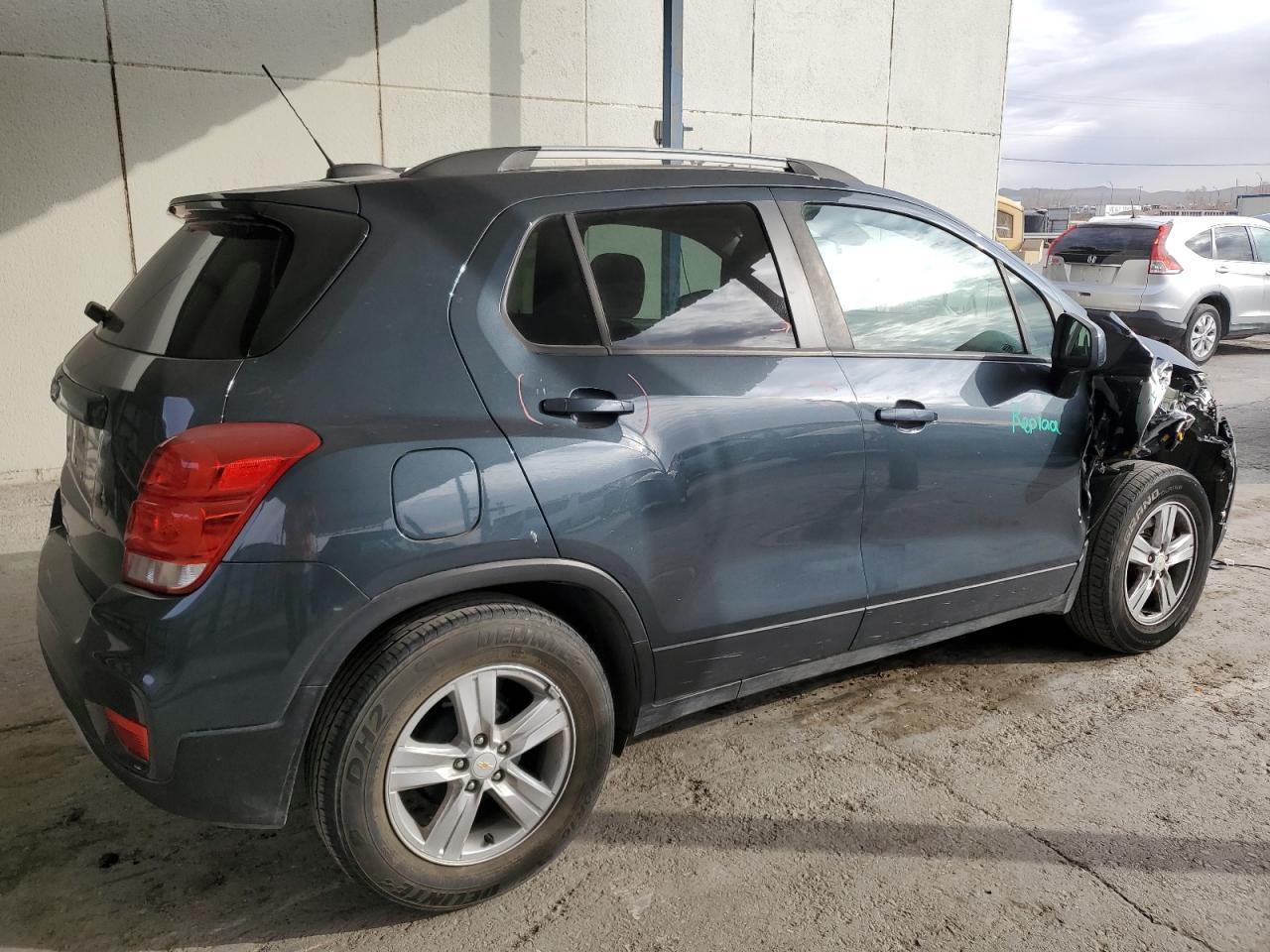 2021 CHEVROLET TRAX 1LT - Фото 3