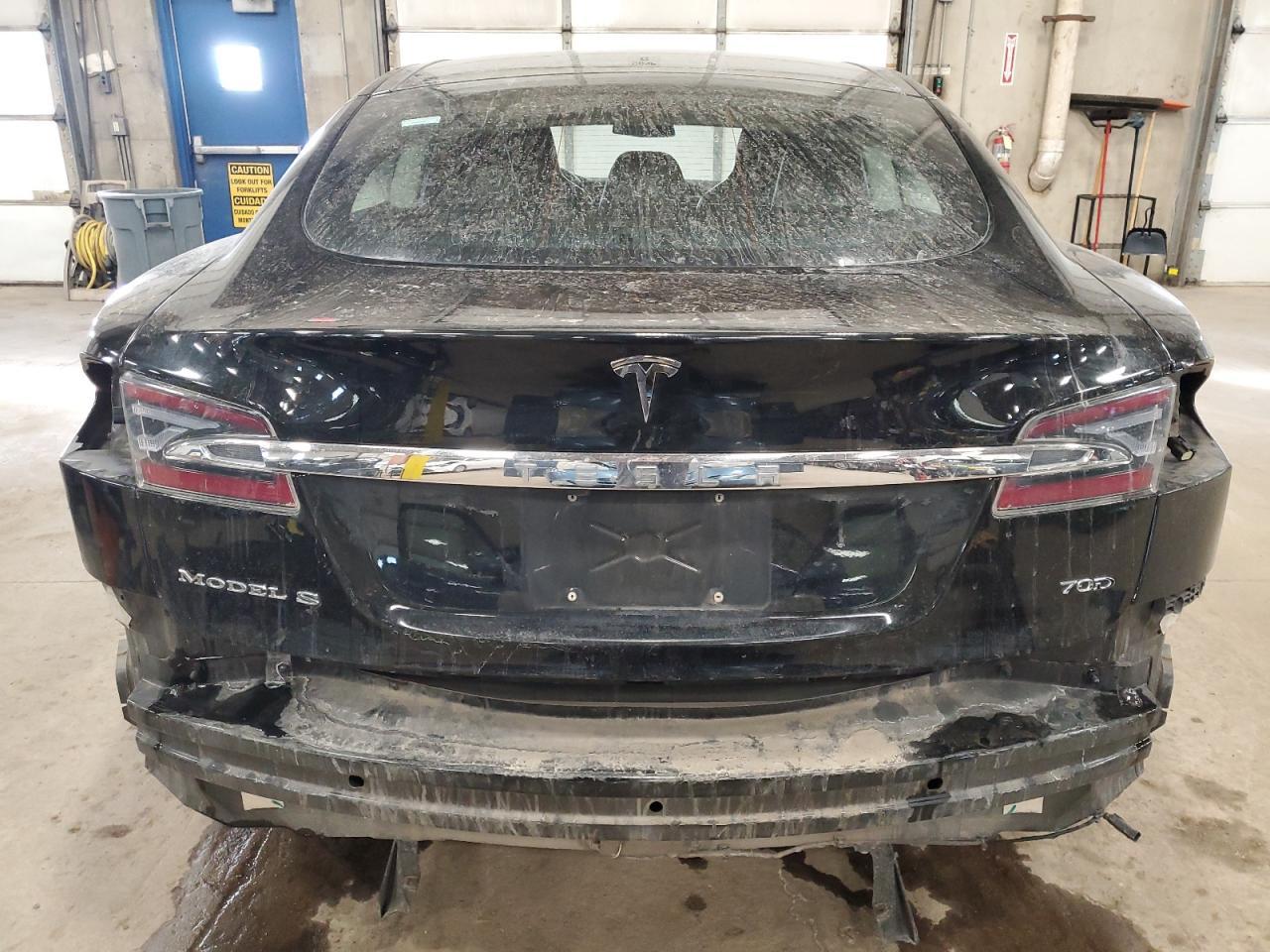 2015 TESLA MODEL S 70 - Фото 6