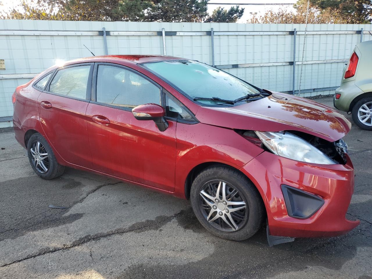2013 FORD FIESTA SE - Image 4