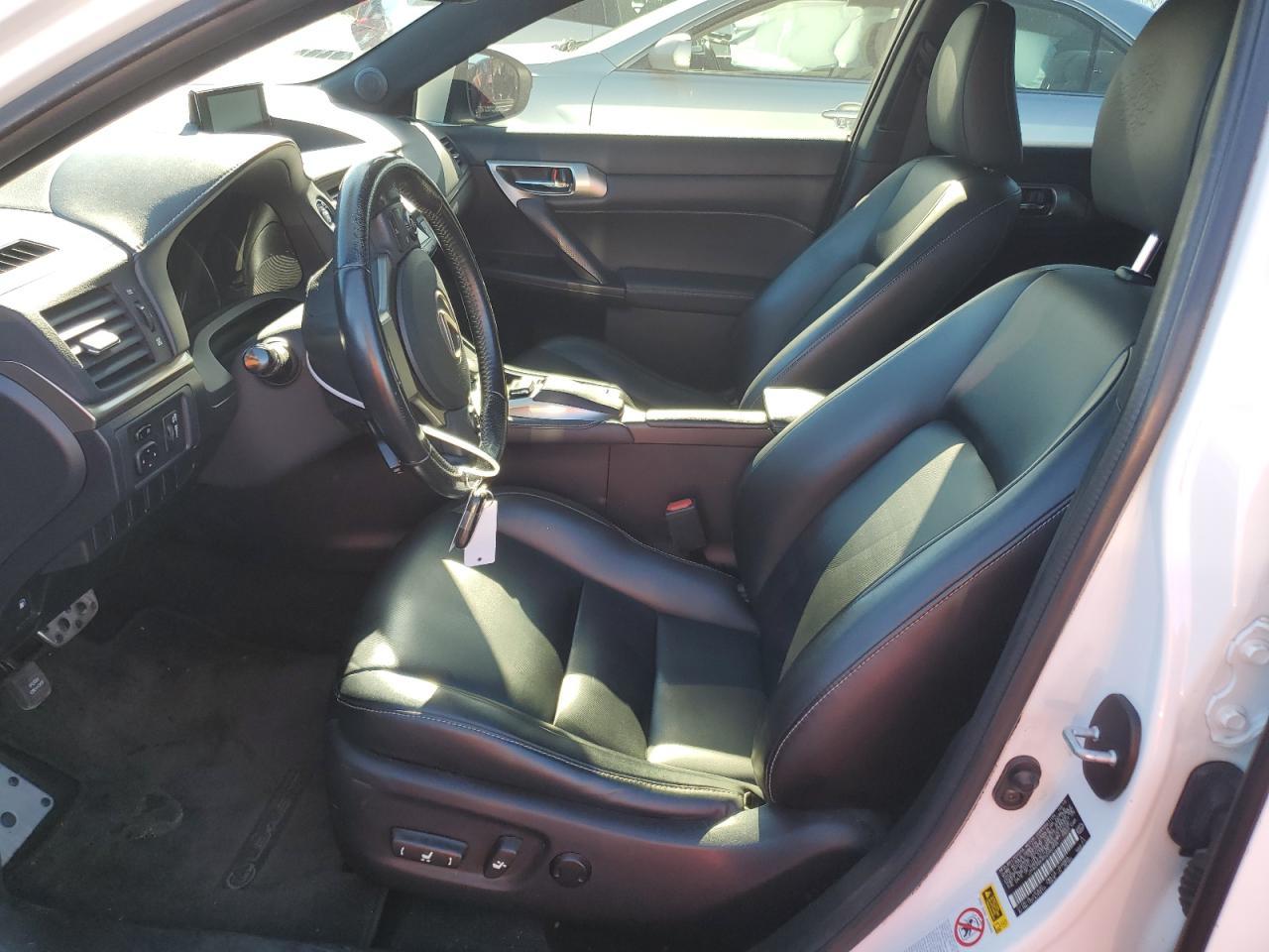 2016 LEXUS CT 200 - Фото 7