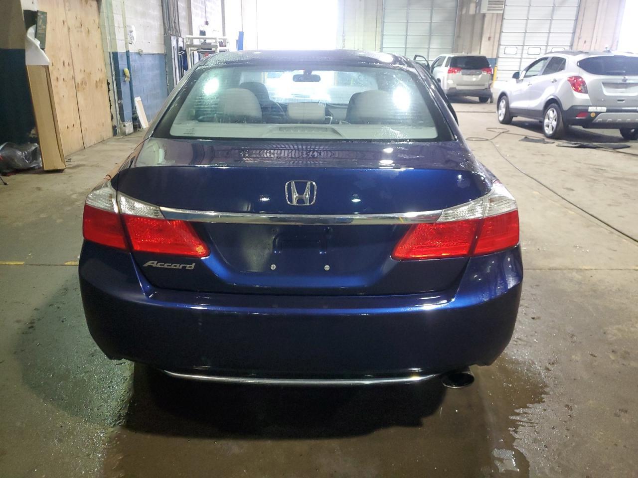 2014 HONDA ACCORD LX - Image 6
