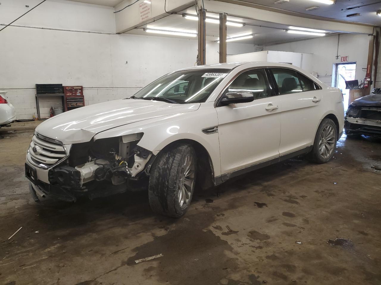 2013 FORD TAURUS LIM