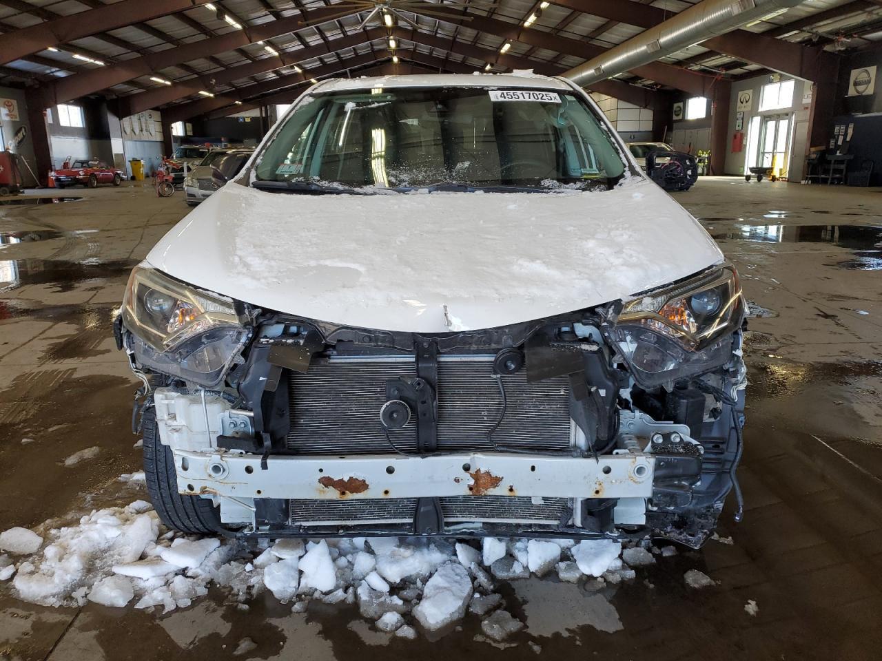2018 TOYOTA RAV4 LE - Фото 5