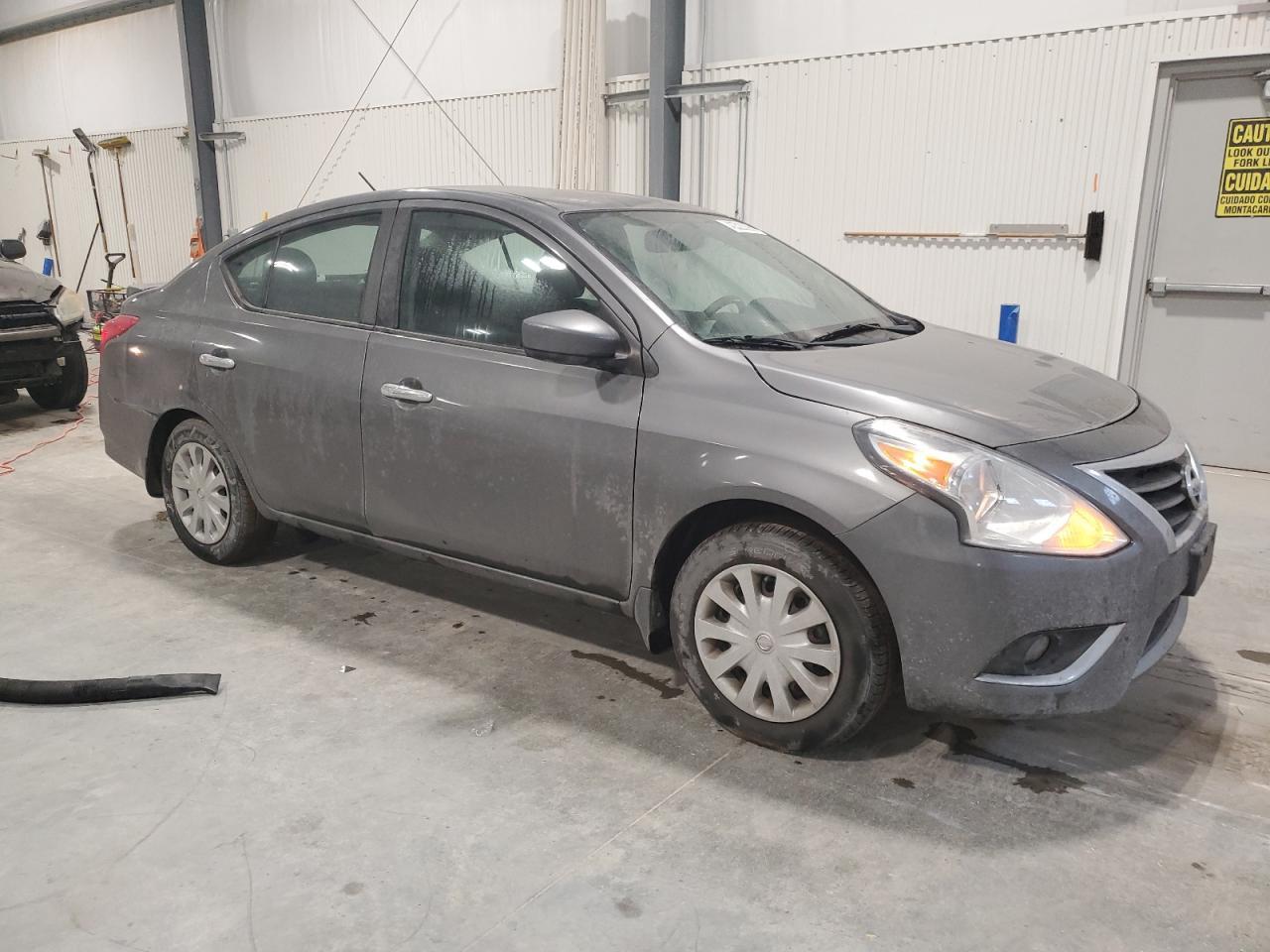 2016 NISSAN VERSA S - Image 4