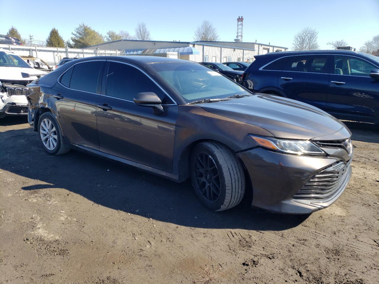 2018 TOYOTA CAMRY L - Image 4