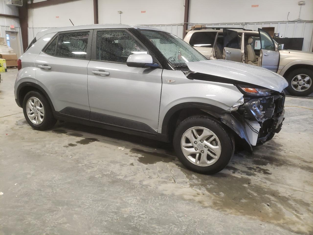 2023 HYUNDAI VENUE SE - Фото 4