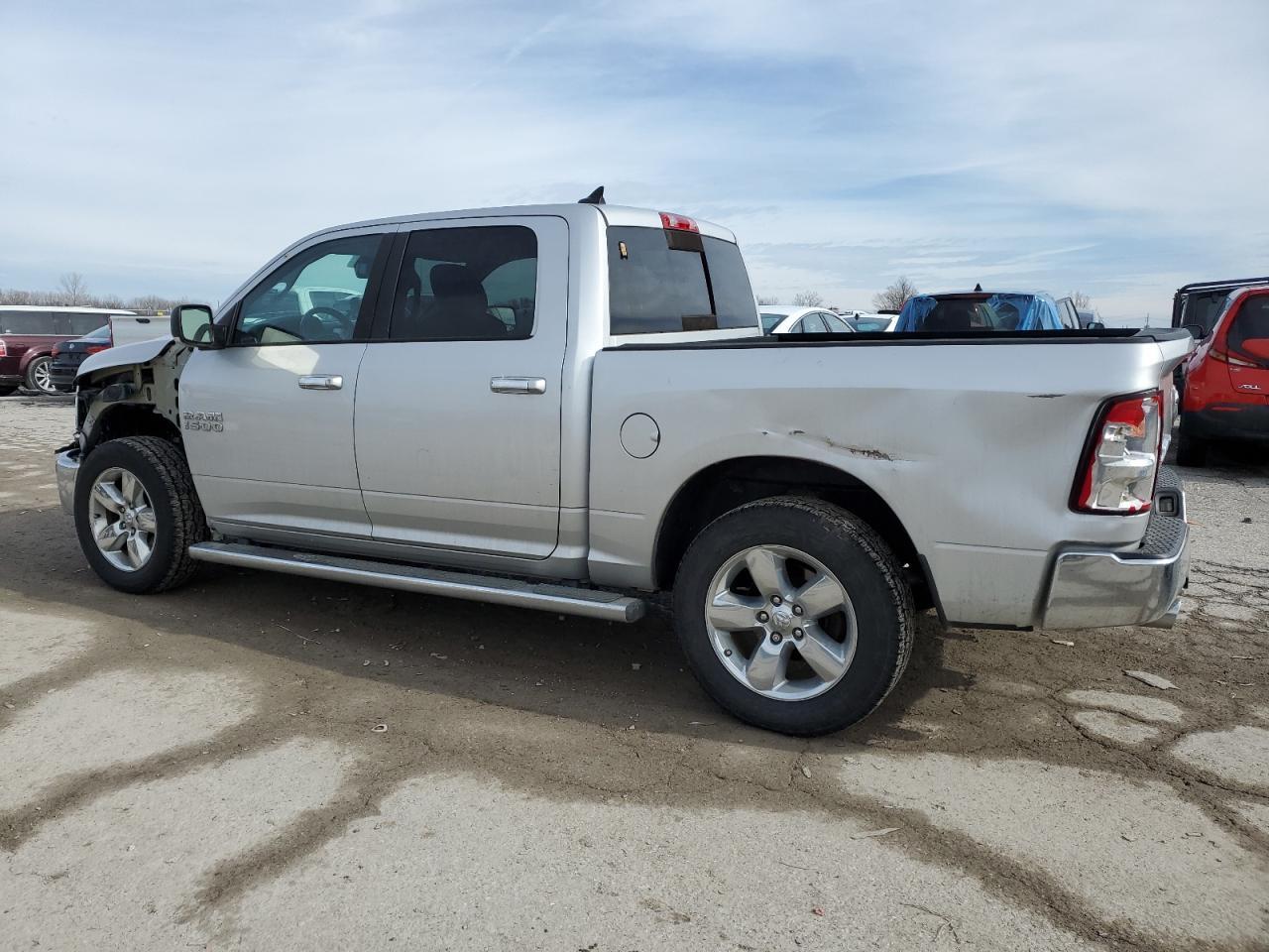 2015 RAM 1500 SLT - Image 2