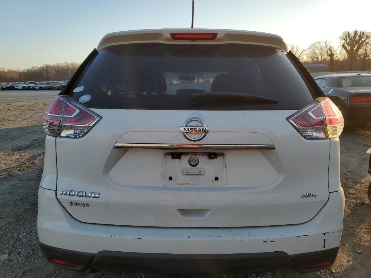 2015 NISSAN ROGUE S - Image 6