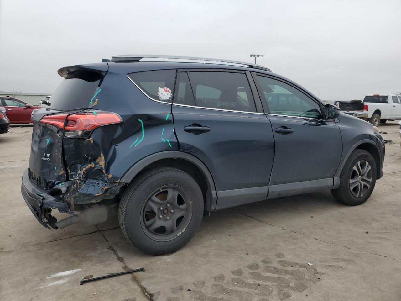 2017 TOYOTA RAV4 LE - Фото 3