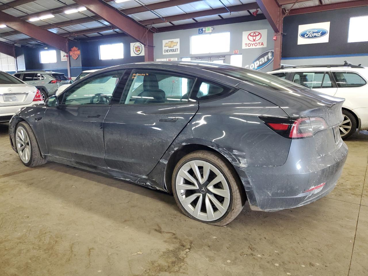 2023 TESLA MODEL 3 - Фото 2