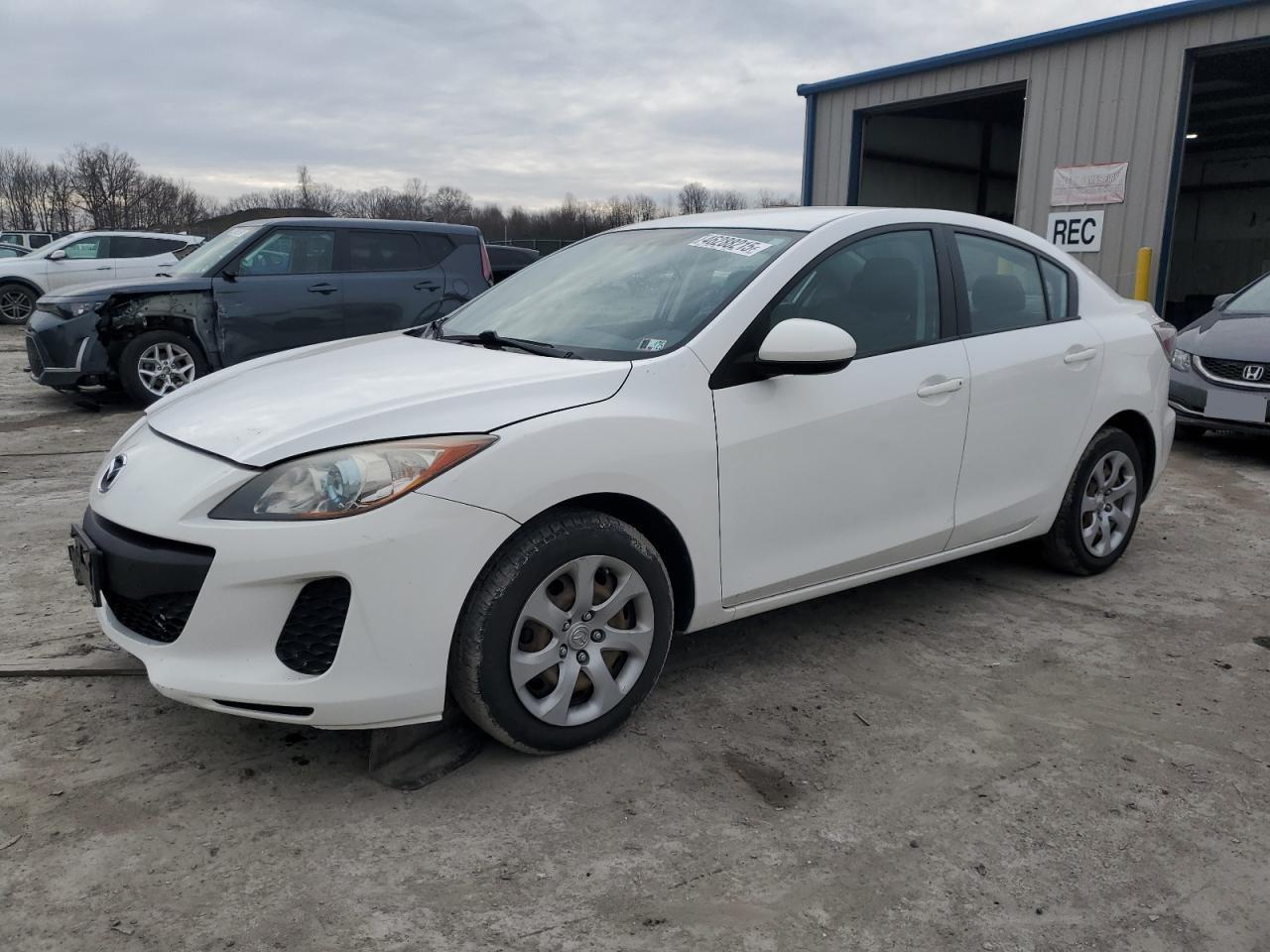 2013 MAZDA 3 I