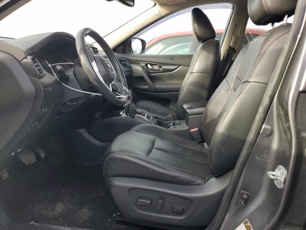 2017 NISSAN ROGUE SV - Image 7