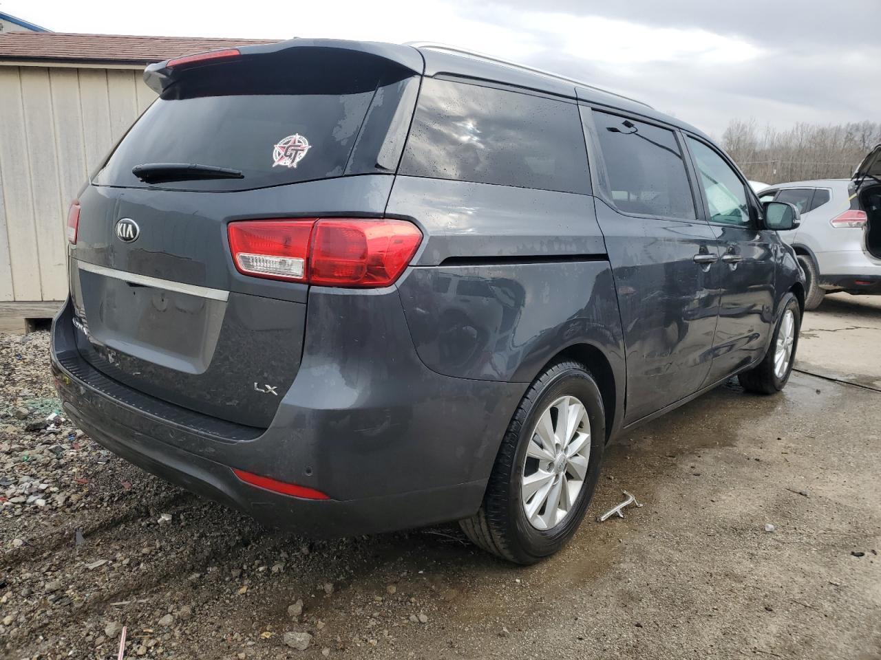 2017 KIA SEDONA LX - Фото 3