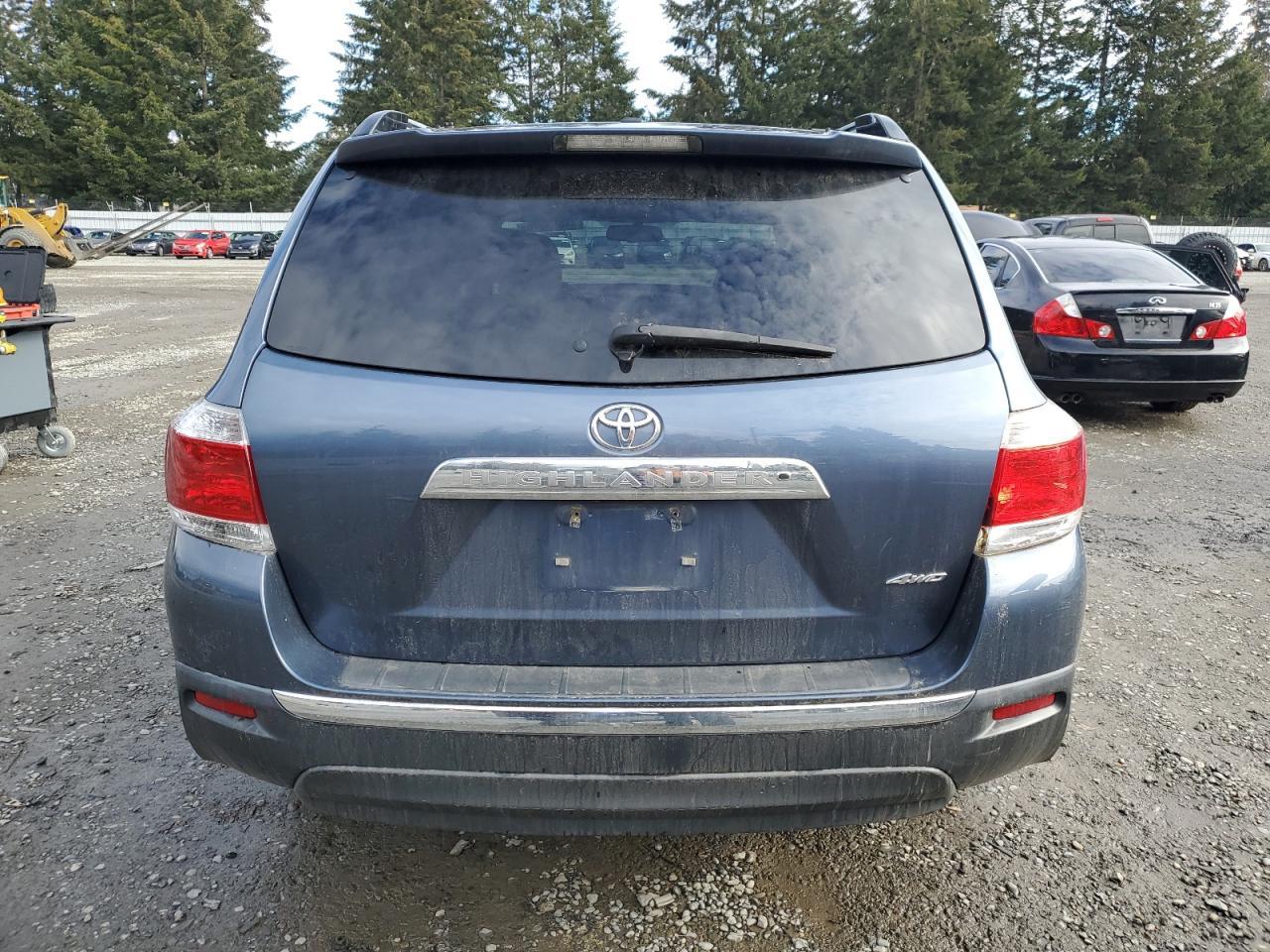2011 TOYOTA HIGHLANDER - Фото 6