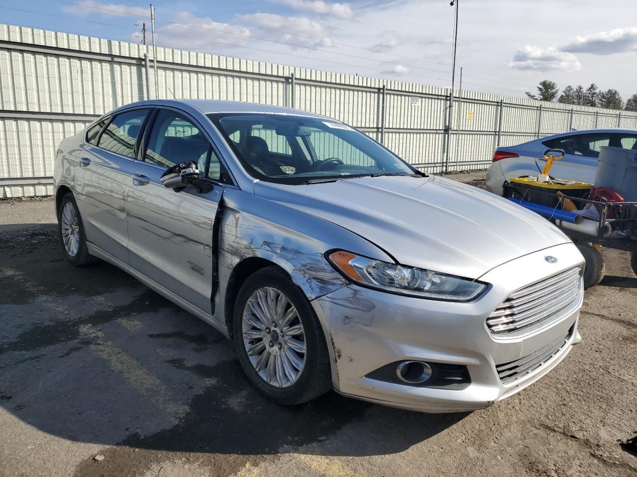2014 FORD FUSION SE - Фото 4