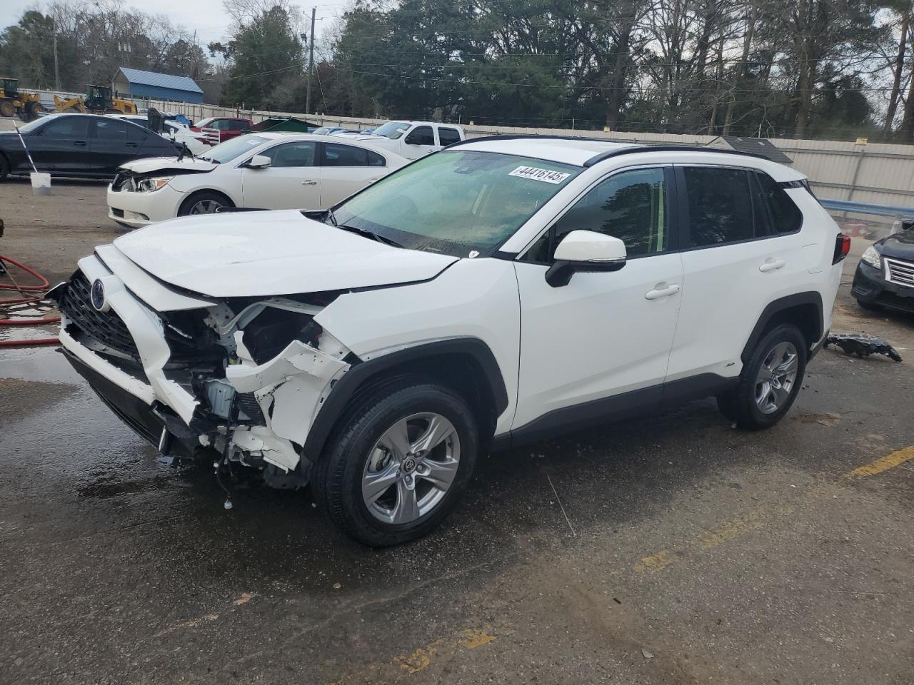 2022 TOYOTA RAV4 XLE