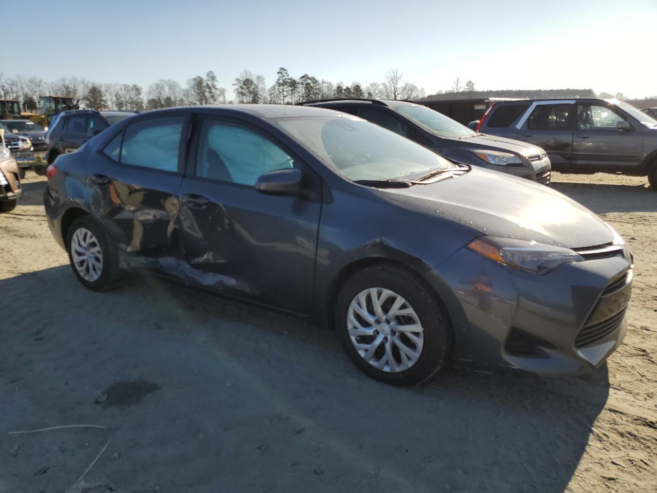 2019 TOYOTA COROLLA L - Фото 4