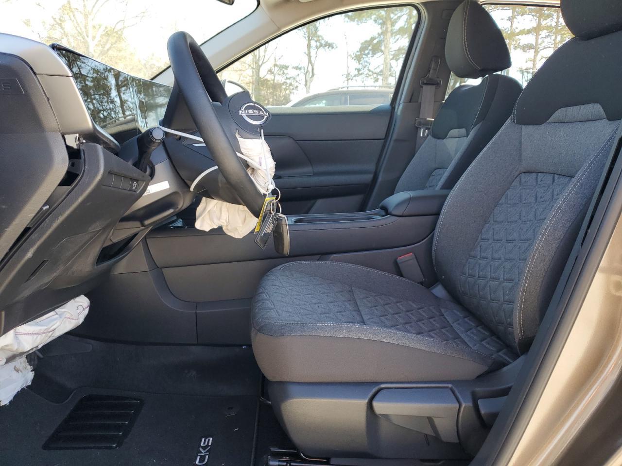 2025 NISSAN KICKS SV - Фото 7