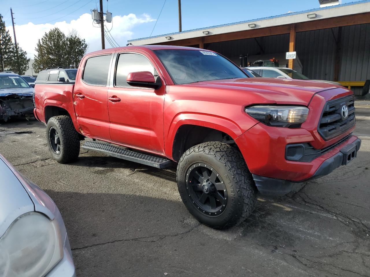 2017 TOYOTA TACOMA DOU - Фото 4