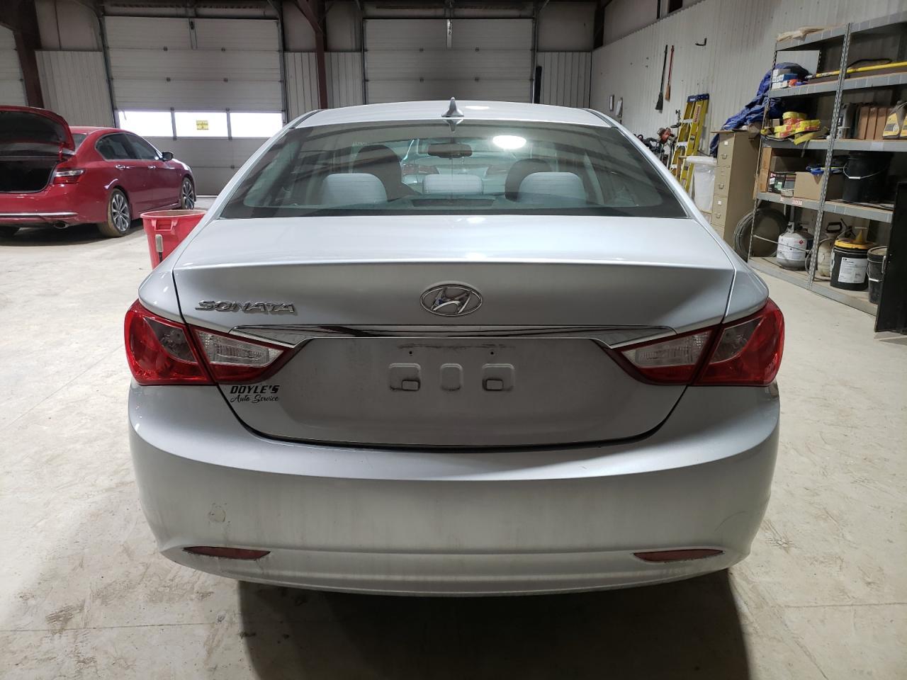 2013 HYUNDAI SONATA GLS - Фото 6