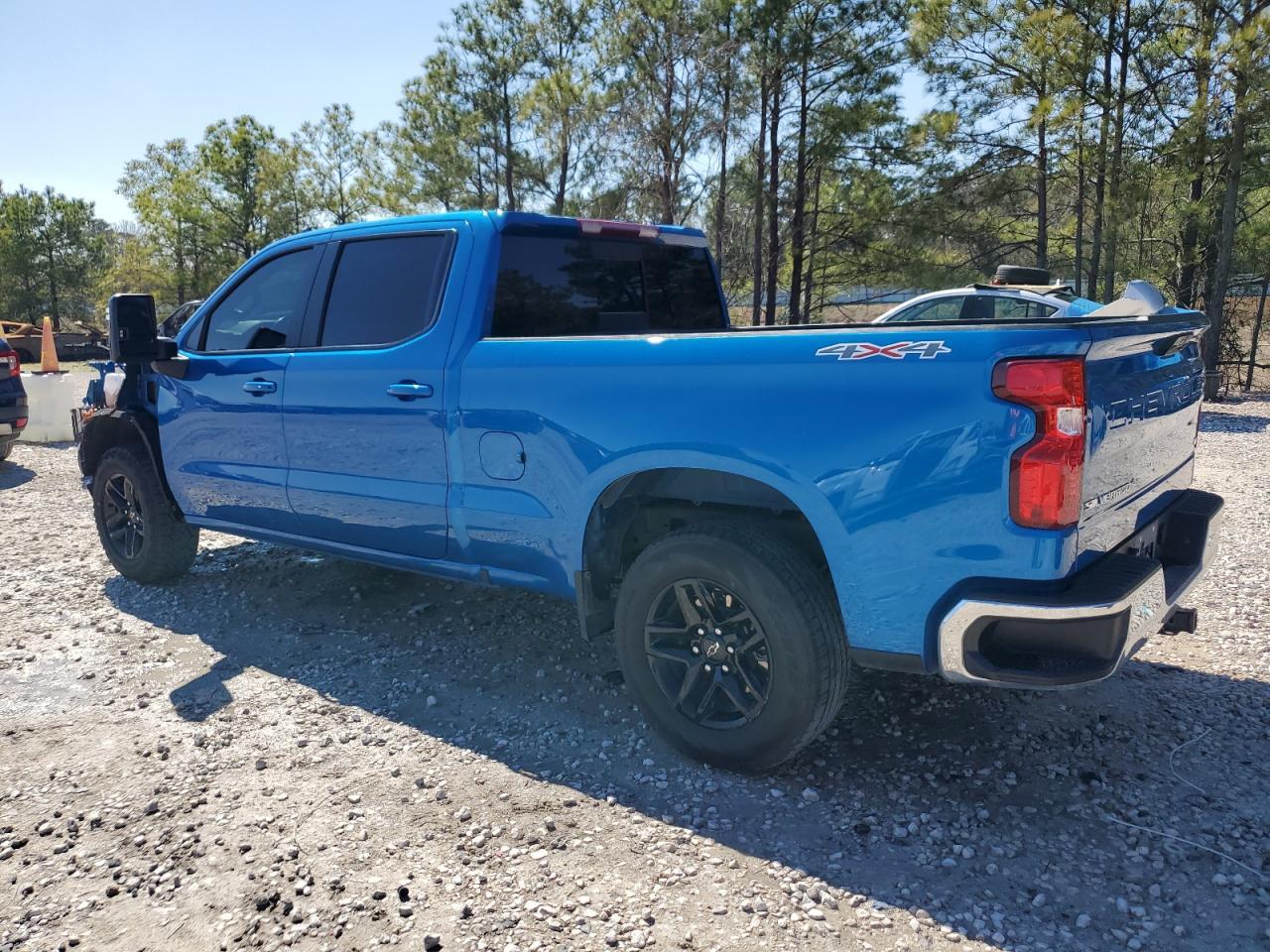 2024 CHEVROLET SILVERADO - Фото 2