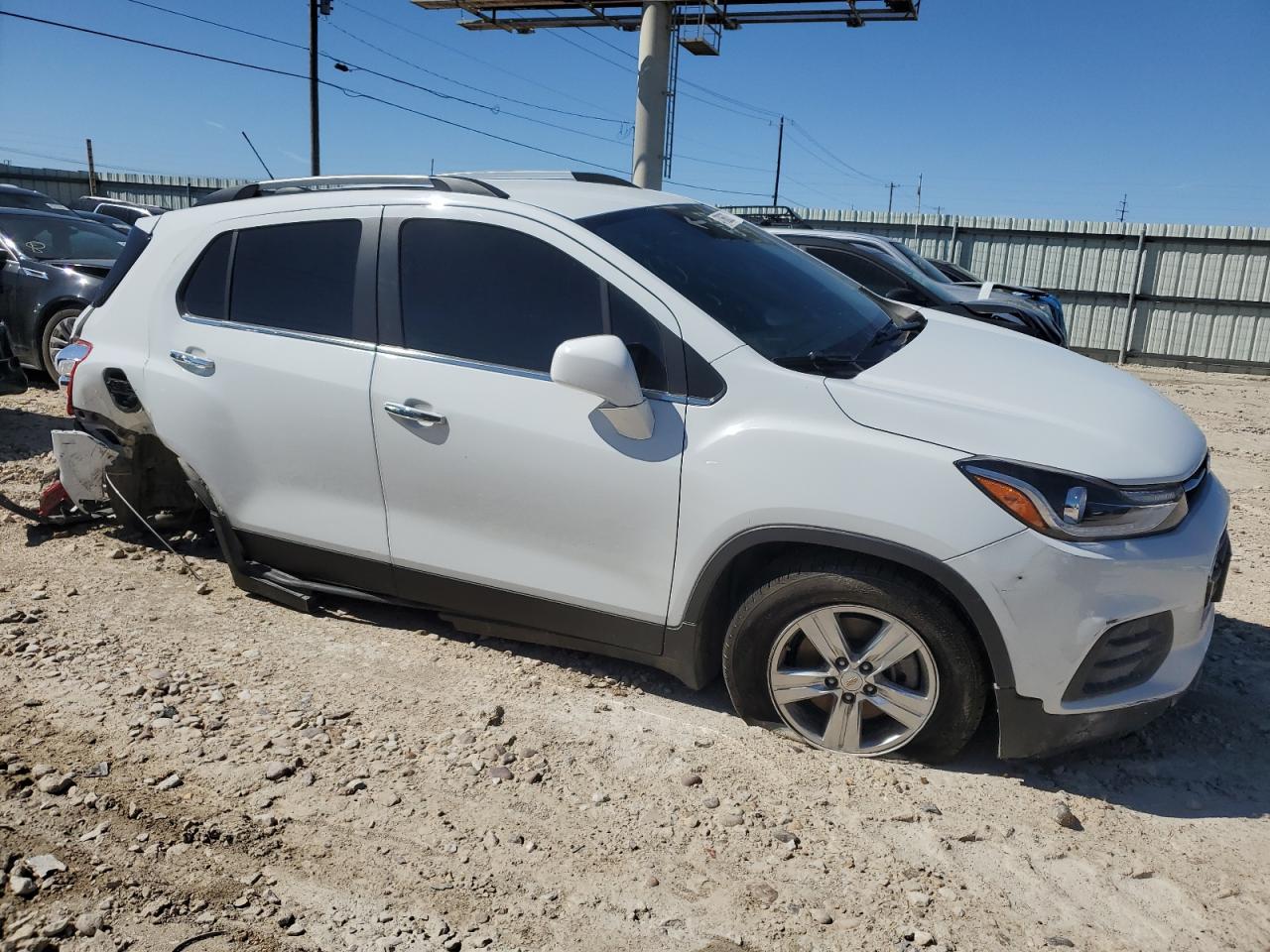 2019 CHEVROLET TRAX 1LT - Фото 4