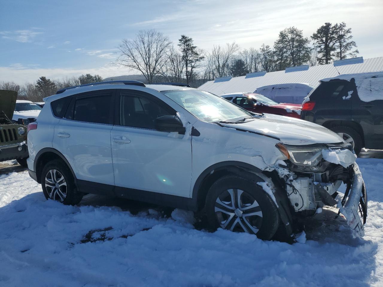 2018 TOYOTA RAV4 LE - Image 4