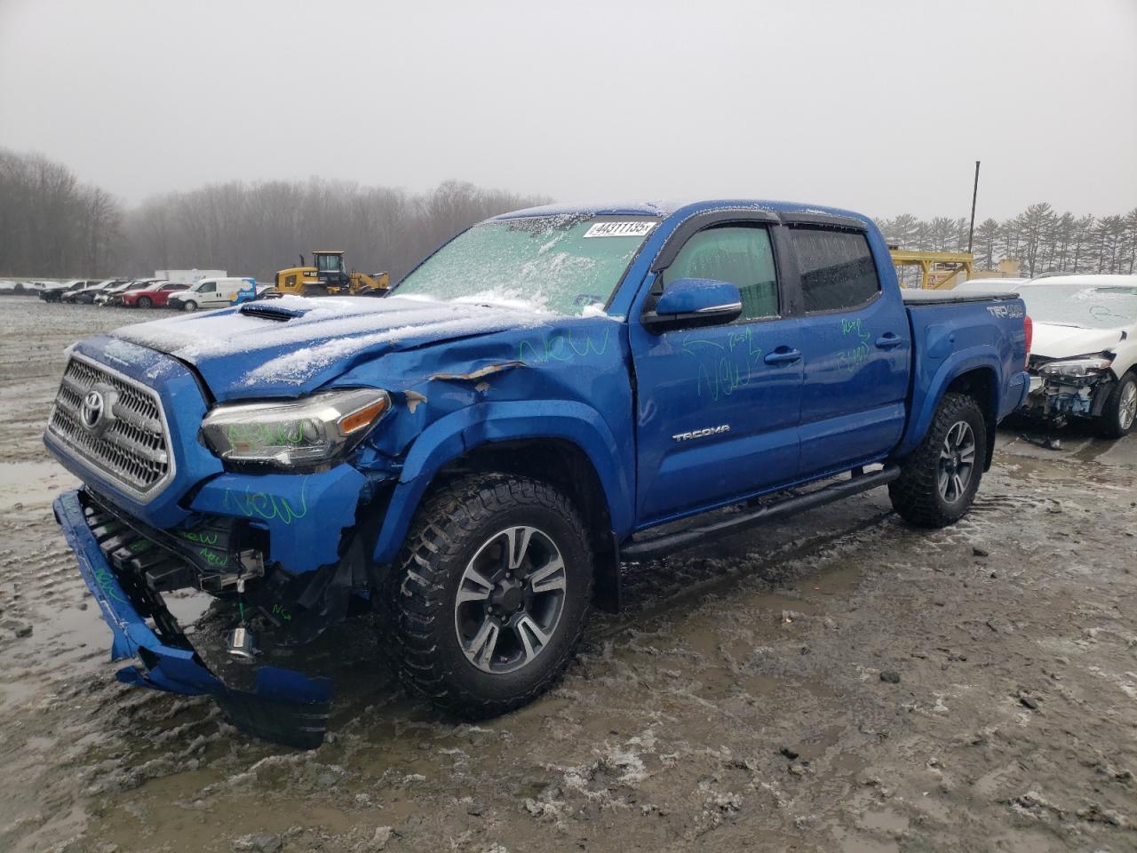 2017 TOYOTA TACOMA DOU