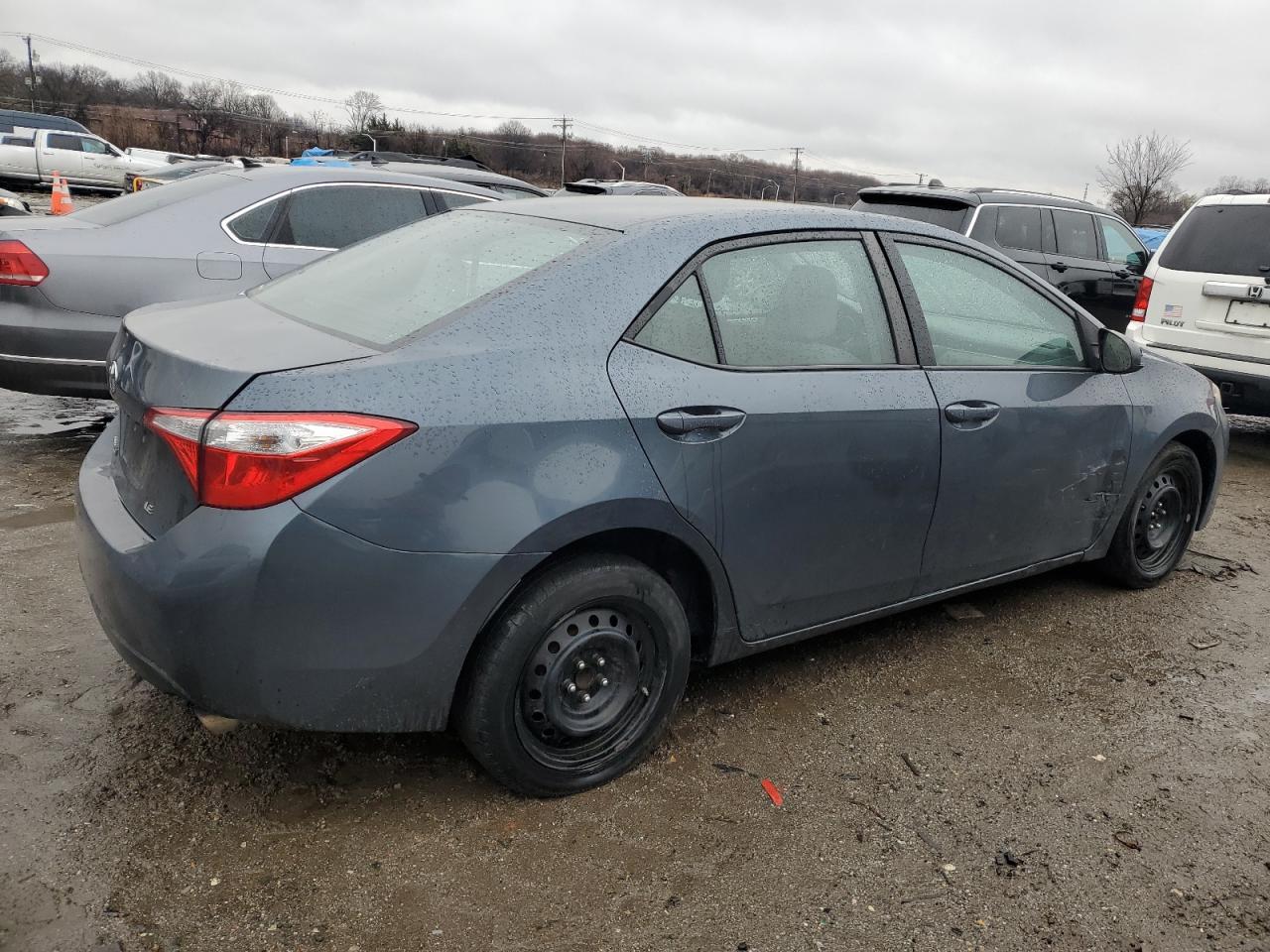 2015 TOYOTA COROLLA L - Фото 3