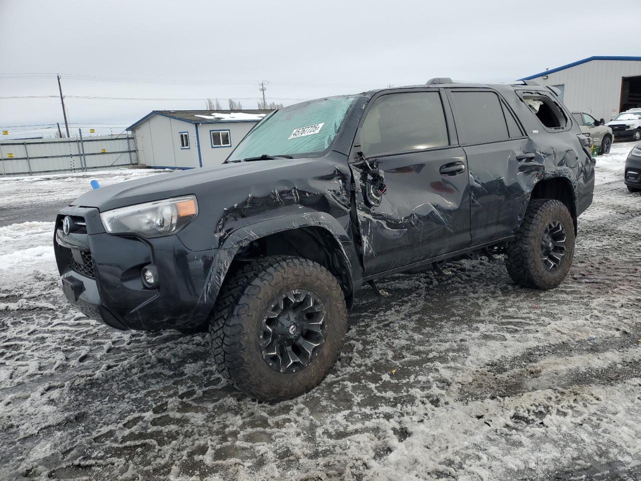 2022 TOYOTA 4RUNNER SR