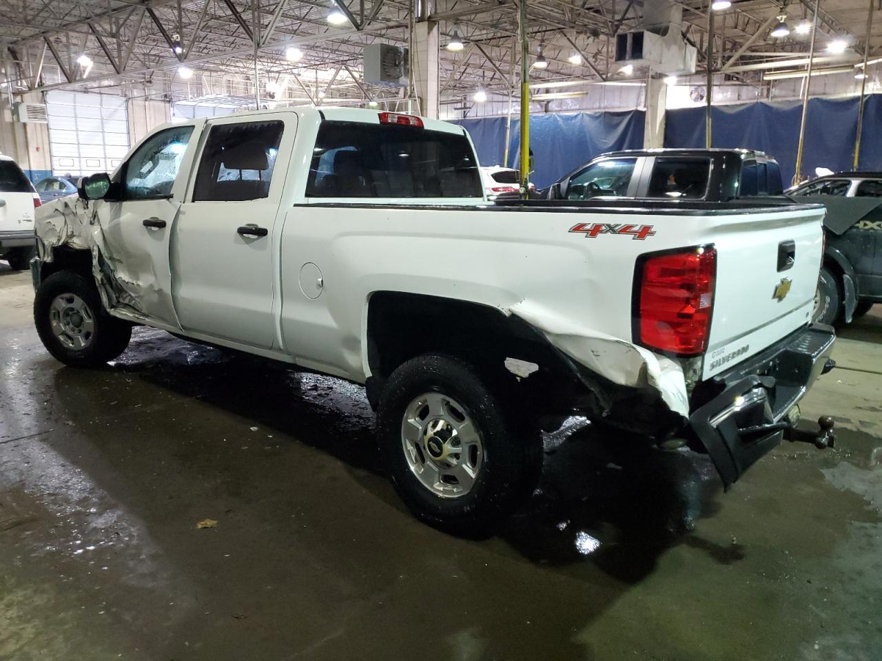 2015 CHEVROLET SILVERADO - Image 2