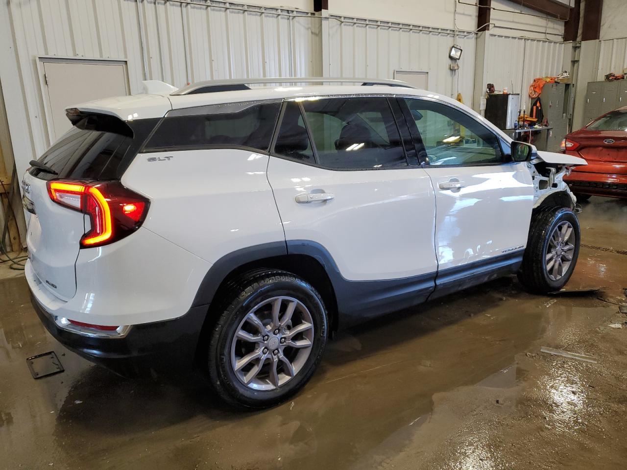 2023 GMC TERRAIN SL - Фото 3