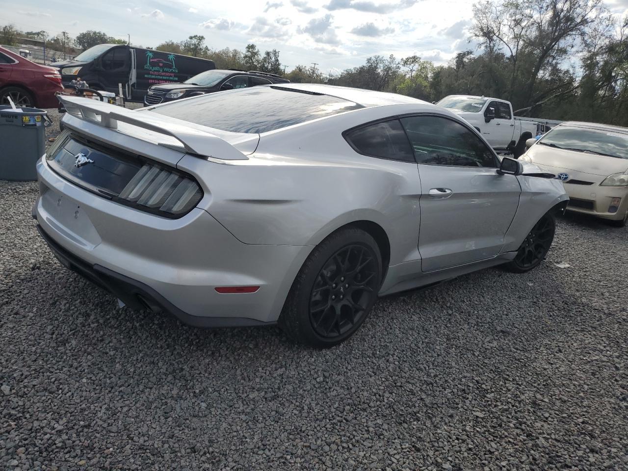 2018 FORD MUSTANG - Фото 3