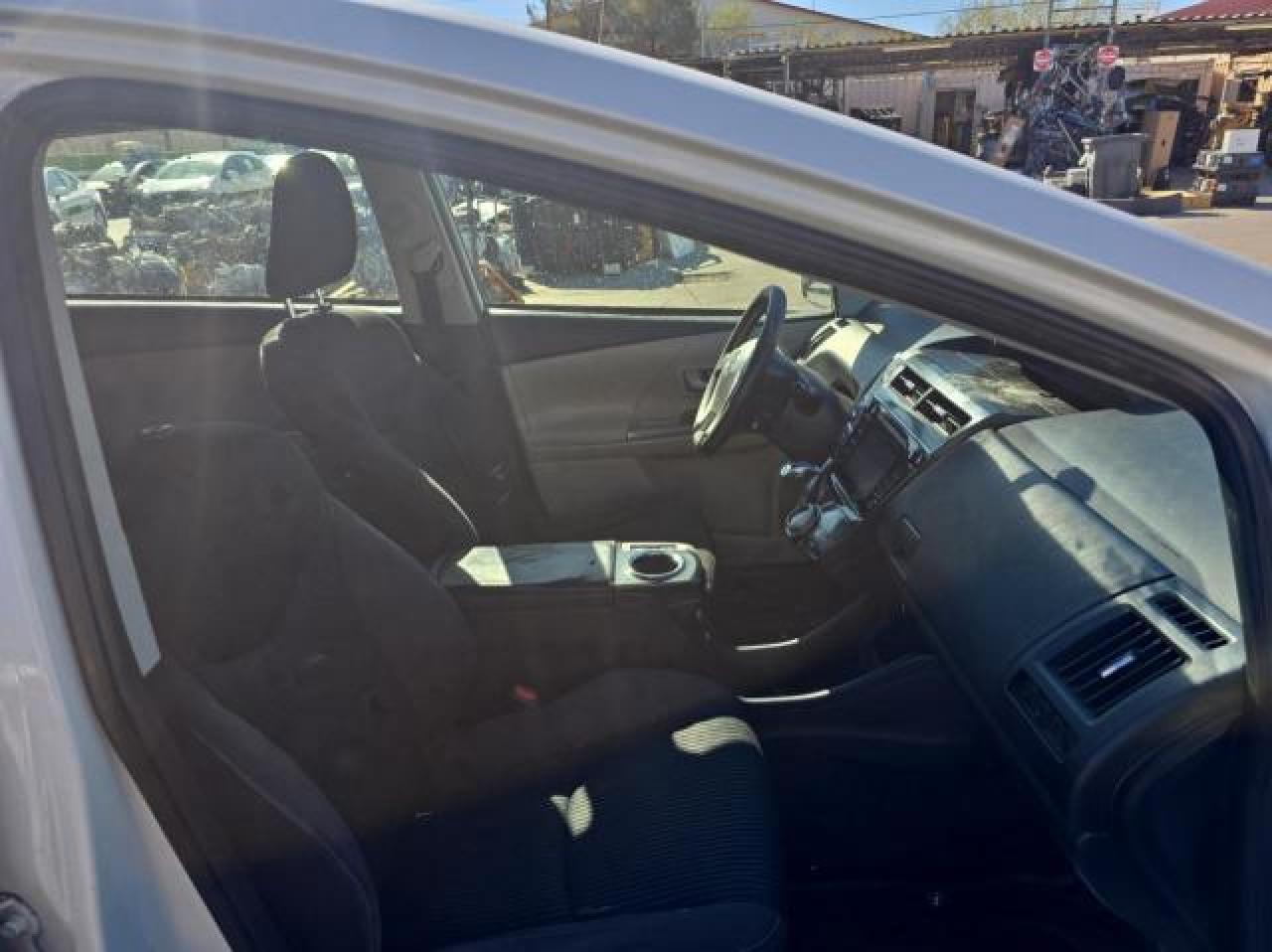 2015 TOYOTA PRIUS V - Фото 5