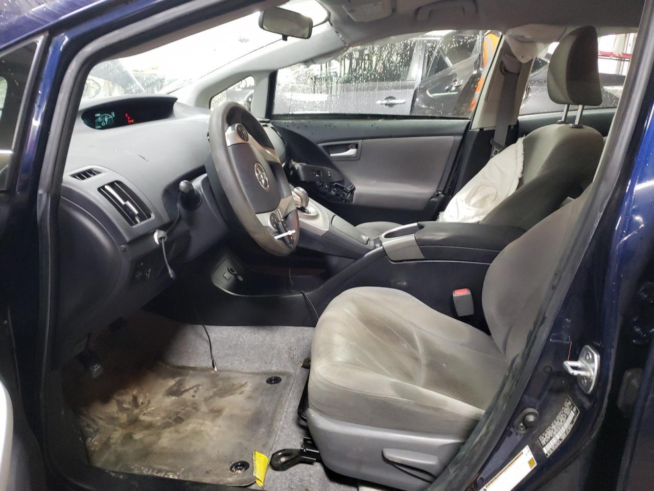 2015 TOYOTA PRIUS - Фото 7