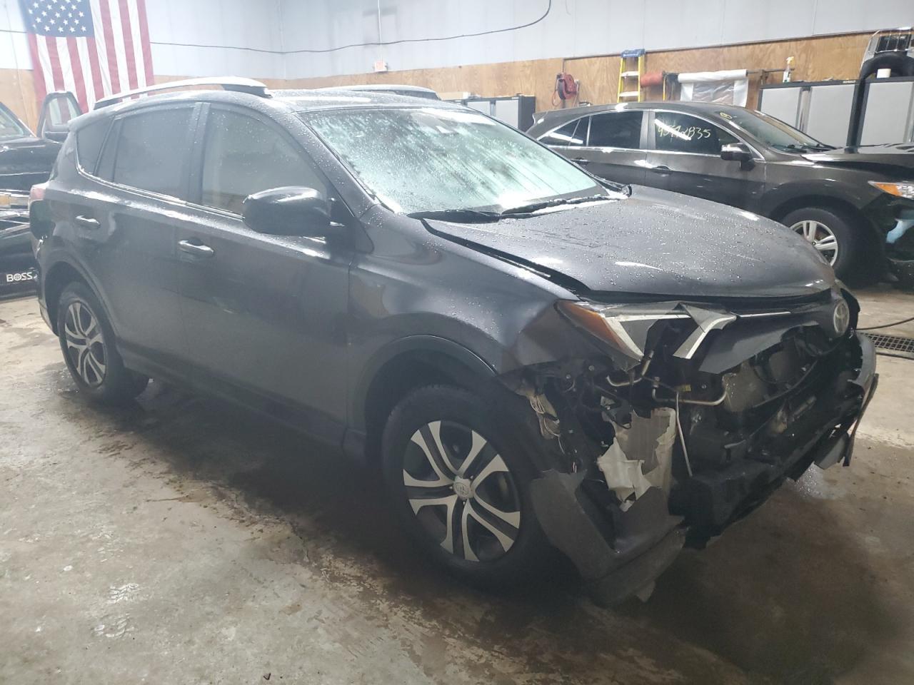 2018 TOYOTA RAV4 LE - Image 4