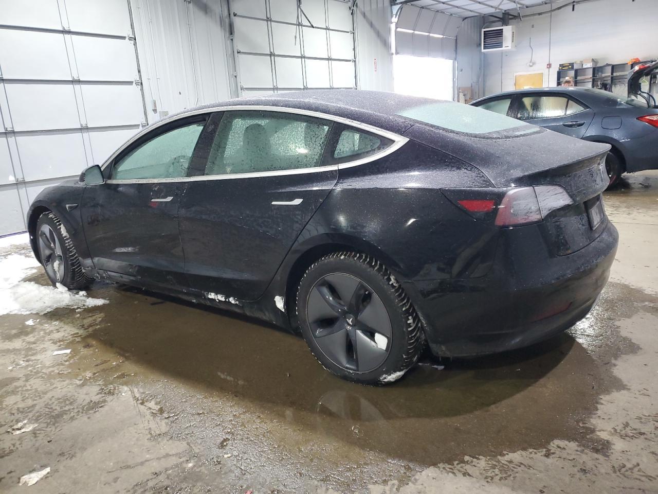 2019 TESLA MODEL 3 - Фото 2