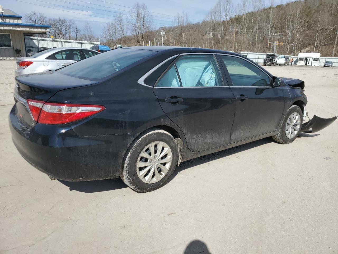 2016 TOYOTA CAMRY LE - Фото 3