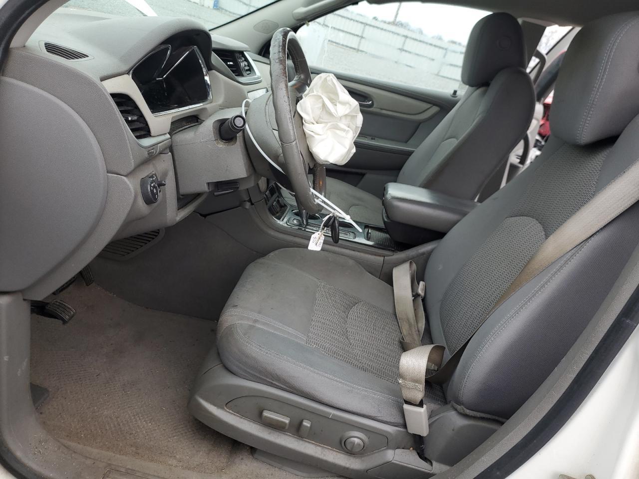 2015 CHEVROLET TRAVERSE L - Фото 7