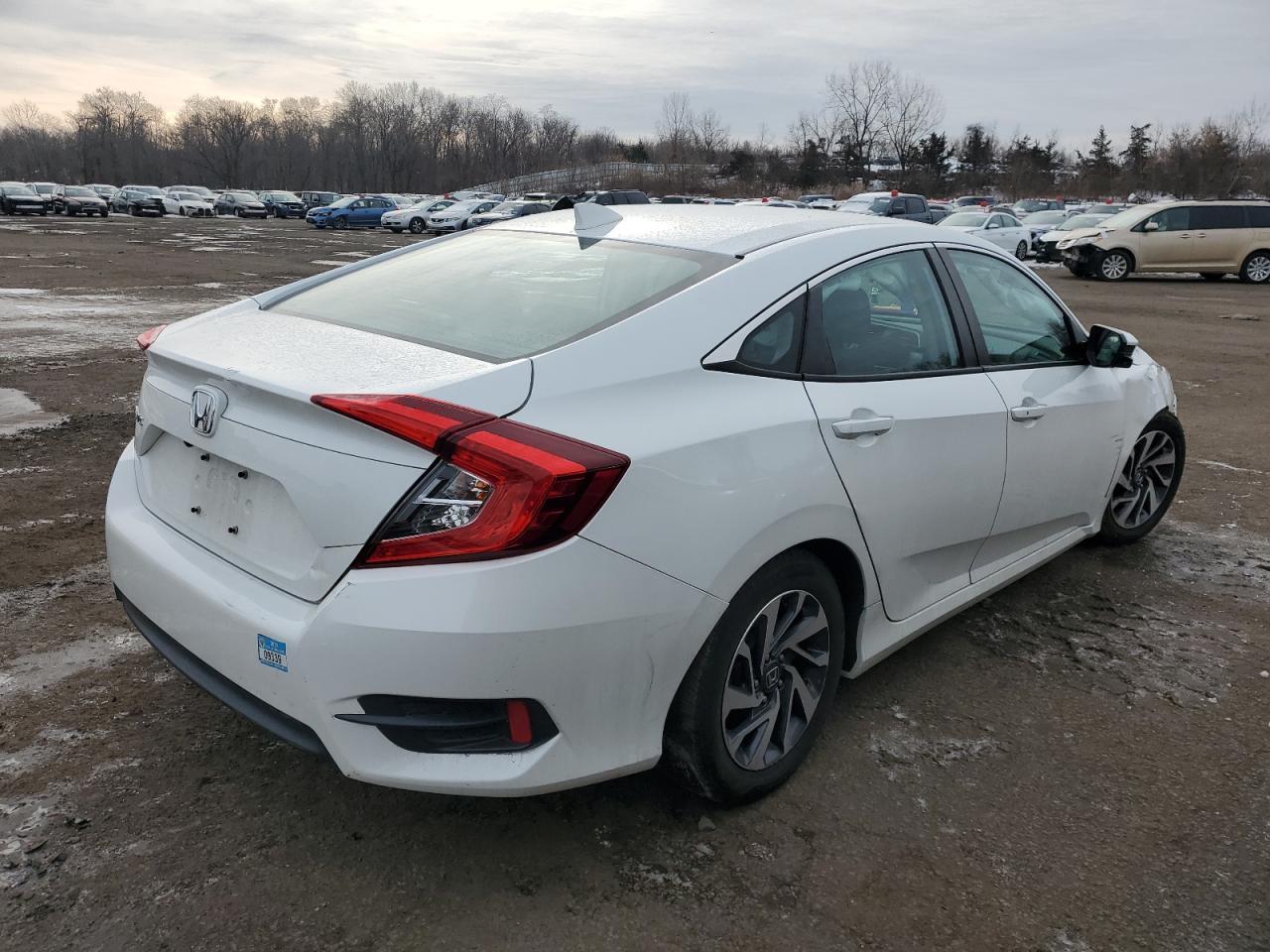 2018 HONDA CIVIC EX - Image 3